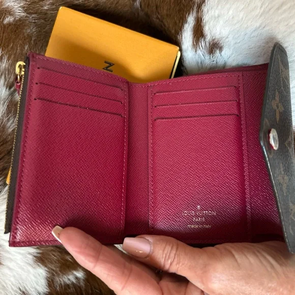 Louis Vuitton wallet - Picture 6 of 10